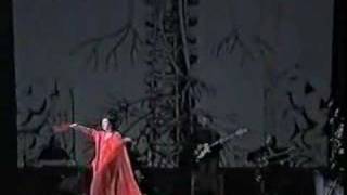 GENESIS - ARRIVAL (THE LAMB LIES DOWN ON BROADWAY)