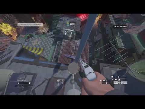 Favela roof lampposts solo