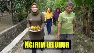 TRADISI MENJELANG PUASA LOST IN INDONESIA 65  ZIARAHお墓参り