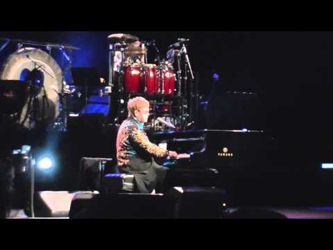 Elton John & Ray Cooper - Levon