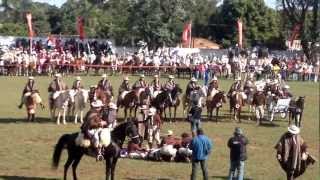 preview picture of video 'Demonstraciones - Dia de San Juan - San Juan Bautista, Misiones, Paraguay.mp4'