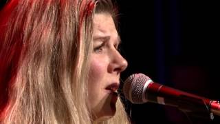 Dar Williams - Family (eTown webisode #1114)