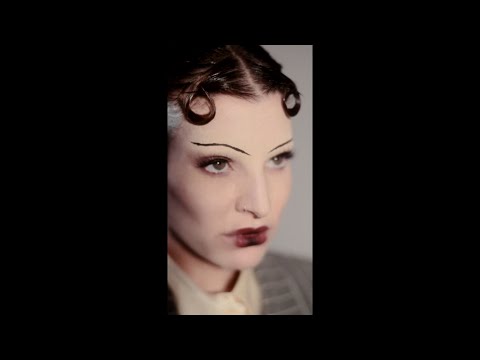 LILITH CZAR - “POPSICLE” OFFICIAL MUSIC VIDEO (PORTRAIT)