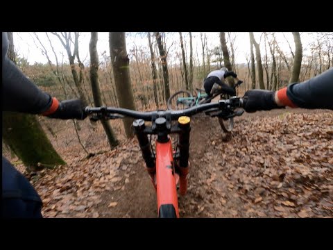 Jahresabschluss im Weißhauswald Trier mit Anfänger MTB Girl FAIL Crash