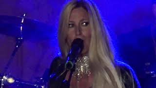 Nilla Nielsen - Goldfish in a Bowl