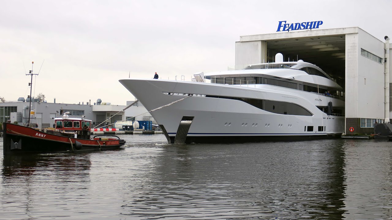 The launch of Feadship Arrow