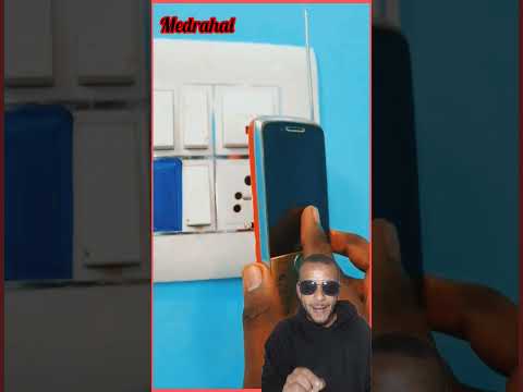 هاتف بقوة 220 فولت 😱 فكرة جريئة لكن وين الحجم والراحة 🔌📱 #تكنولوجيا #هاتف_غريب #كهرباء #ابتكار