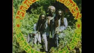 Download lagu Israel Vibration  -  Payday mp3 Download lagu Israel Vibration  -  Payday mp3