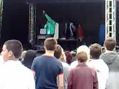 Mc B1z and DJ Q at carnival 2008