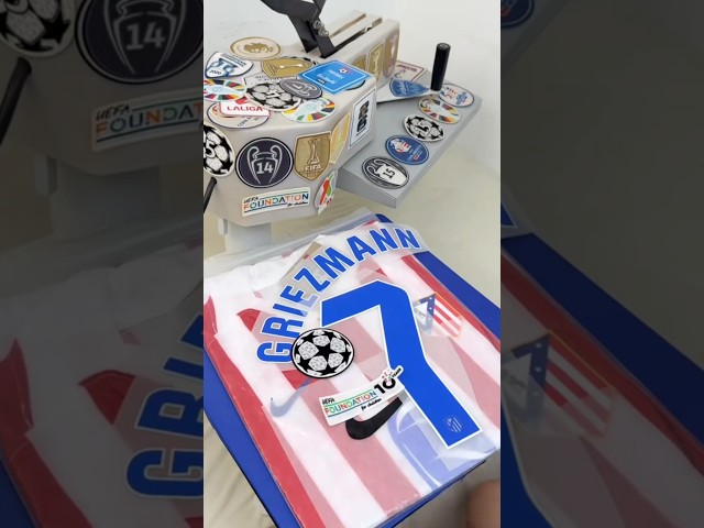 Vídeo relacionado con Atlético de Madrid Camiseta Griezmann 7 Primera equipación 23-24 réplica Oficial Adulto roja y Blanca (XL)