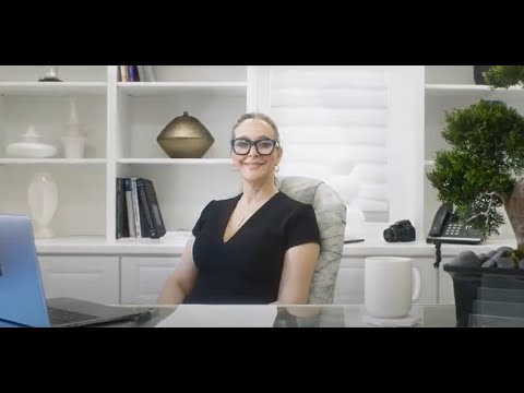 Meet Dr Beth Collins