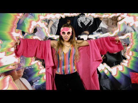 Beauty Brain - Solteras (Official Video)