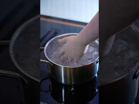 First Aid on a Hot Water Injury ♨️🚑 #ambulance #emergency #paramedic #firstaid #hospital #nurse