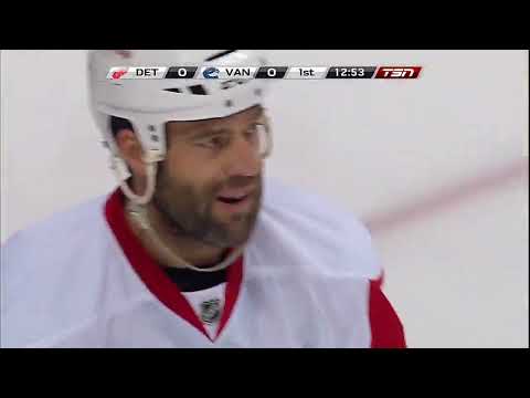 NHL    Oct.30/2013    Detroit Red Wings - Vancouver Canucks