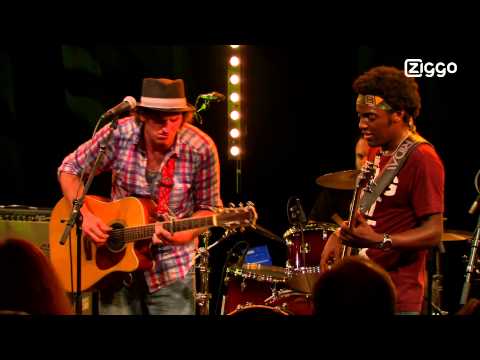 Mann Friday - Trees // Ziggo Live #47 (15-08-2013) [HD]