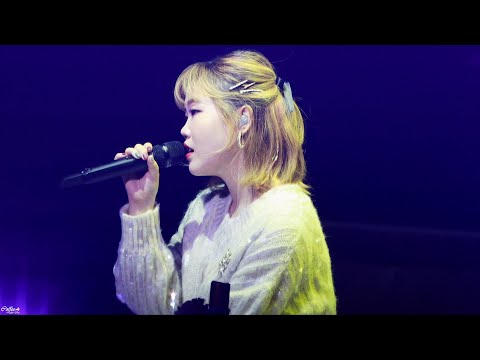 "달" 부를때 떨어져 앉아서 너무 집중 잘된다는 수현 :) AKMU(악동뮤지션) "달(Moon)" 수현(Suhyun) Focus 직캠(Fancam) @200105 항해