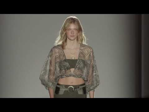 GUILLERMINA BAEZA - FASHION SHOW 080 BARCELONA OCT 2022