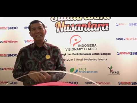 Penyematan Pin Indonesia Visionary Leader di Hotel Borobudur