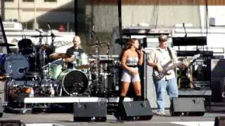 Sarah Johns - &quot;He Hates Me&quot; - Kick&#39;n Up Kountry