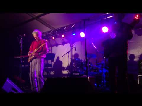 Wir 4: Mei Gitarr' redt für mi (While My Guitar Gently Weeps)