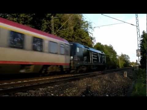 Cats 1116 153 bei der Durchfahrt mit EC 112 in Ebersbach