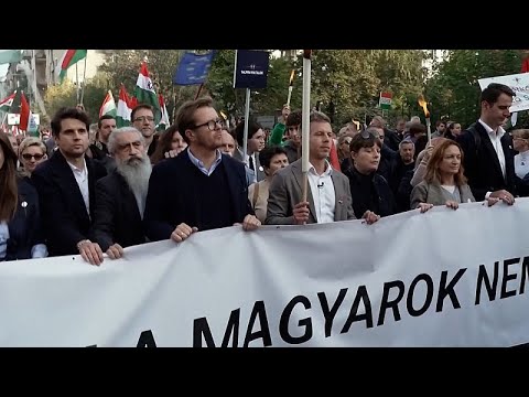 Magyar führt Massenprotest gegen Orbáns Herrschaft an