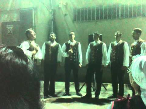 Klapa Buanri - Ruzo crvena