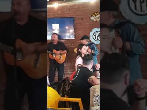 JOSÉ CANTA.EN PARRILLA EL TURCO