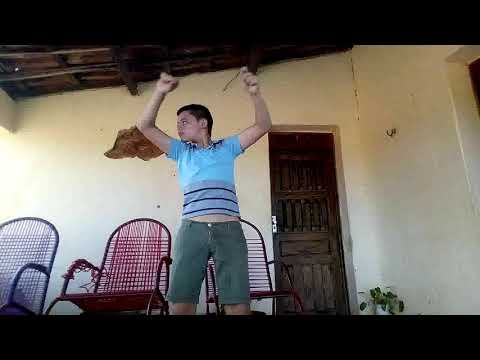 Coreografia de Eduardo Leite  rebolarizando jojo Toddynho e Pocahontas