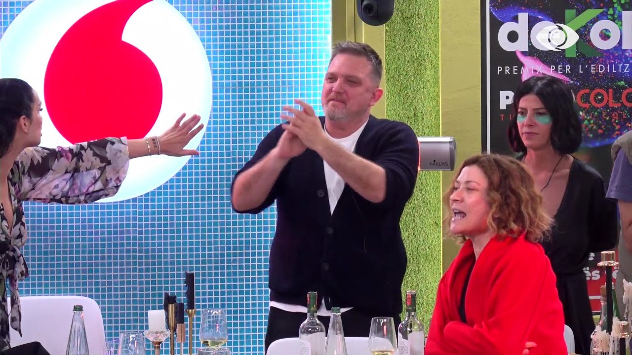 “Bravo, bravo…”/ Juli e duartroket, Romeo: Ja gjete vendin preshit?