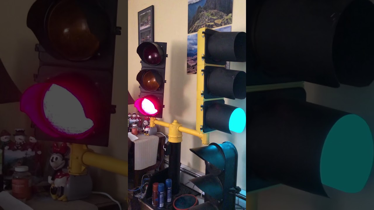 #T-004 ~ Massachusetts Flashing Green/Red Pedestrian Crossing