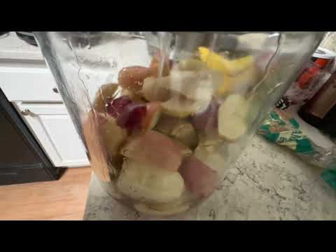 Homemade fermented apple pear juice ￼