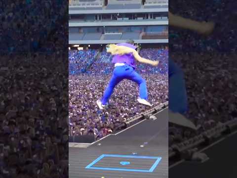 PSY entering the concert stage | #shorts #psy #gangnamstyle