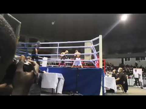 le combat entre le boxeur ivoirien Doumbia et le boxeur Argentin Abel