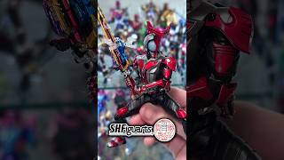 【1分ポージング】真骨彫SHフィギュアーツ仮面ライダーカブトハイパーフォーム #ポージングレビュー #kamenrider #shorts #shfiguarts #真骨彫製法