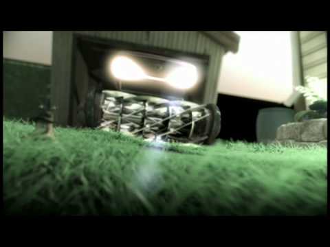 Slug invasion - Trailer (VO non sous titrée)