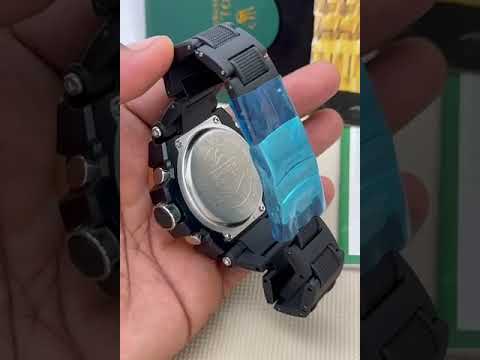 Black casio g shock watch