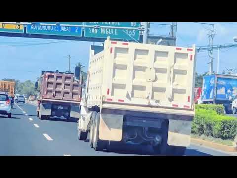 El Profe Angel. CARRETERA, DESVIO DE SAN JUAN OPICO HACIA QUEZALTEPEQUE, LA LIBERTAD, EL SALVADOR