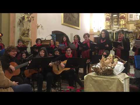 24 12 26 Coro Parroquial Moncofa Villancicos  "En los  brazos de un carpintero"