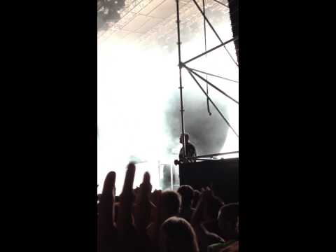 AVICII Aquafan Riccione // playing Tujamo & Plastik - Who