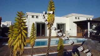 preview picture of video 'Villa Rosa Playa Blanca Lanzarote'