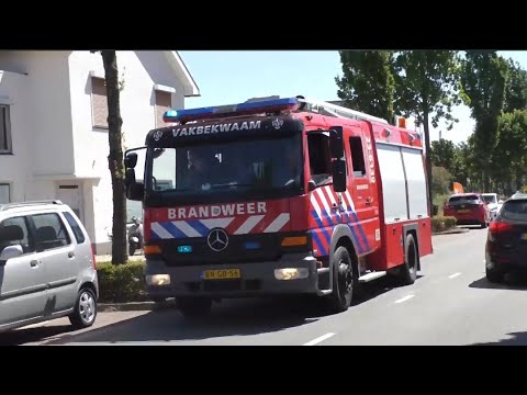 Tankautospuit 23 6134 en 23 6139 doen Rondrijritten tijden Opendag Brandweer Weert