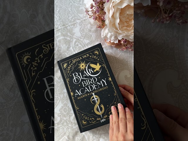 Vídeo relacionado con Cofre Black Bird Academy: Edición coleccionista (Inlov Romantasy)