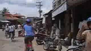 preview picture of video 'Viet Nam Cycling Mekong Delta Town'