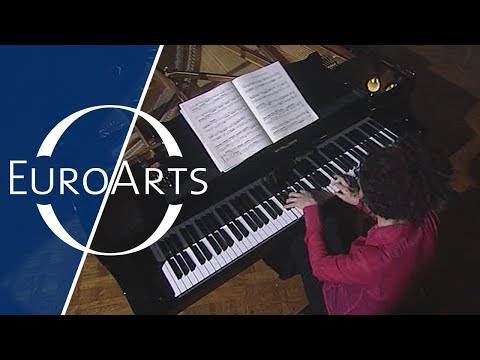 Joanna McGregor: Bach - Prelude & Fugue No. 20 in A minor BWV 865 | WTC Book I