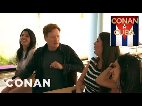 コナン、キューバのスペイン語レッスンを受ける - TBSのコナン (Conan Takes A Cuban Spanish Lesson - CONAN on TBS)