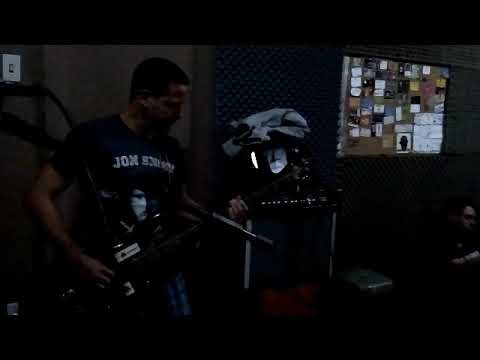 Detrito humano música bicho homem