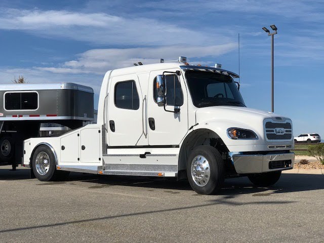 Preview image of 2021 Freightliner M2 106 Summit Hauler youtube video