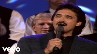 Bill &amp; Gloria Gaither - Farther Along [Live] ft. Ivan Parker
