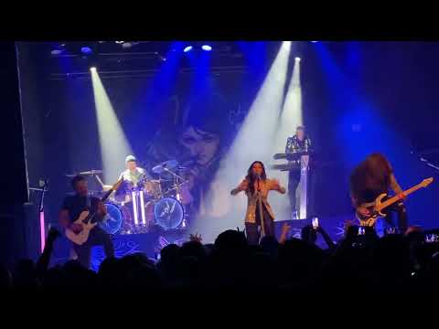 Delain Opening & The Cold of the first gig of the new European Tour 14 april 2023 in Tilburg 013